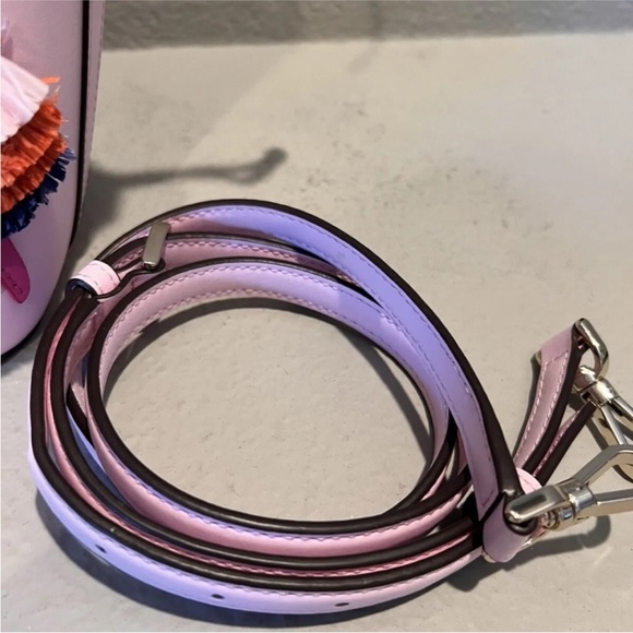 Kate Spade NWT Pippa flock party parrot embellished leather bucket Crossbody bag - Picture 7 of 13